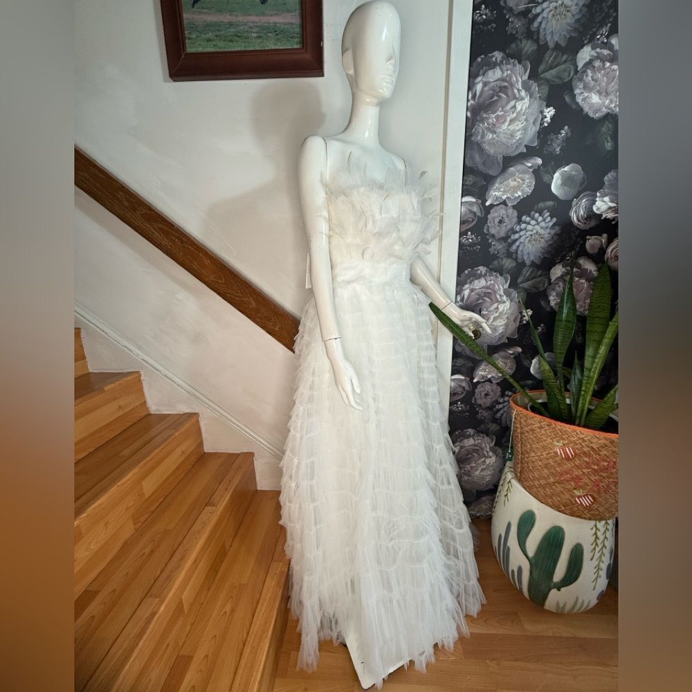 Anthropologie Mac Duggal Kylie Strapless Ruffle Wedding Gown/ size 6 - Picture 9 of 11